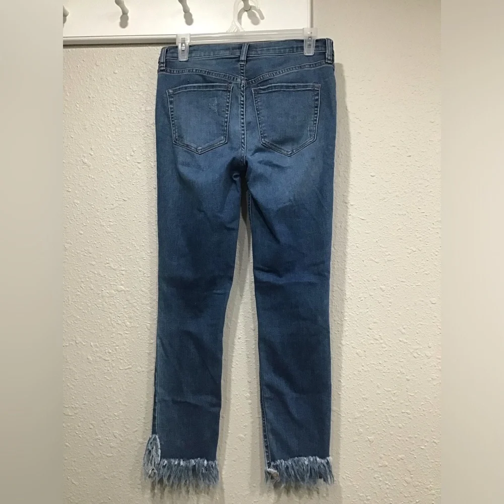Free People Great Heights Frayed Skinny Jeans Women’s Size 27 Distressed Cropped
